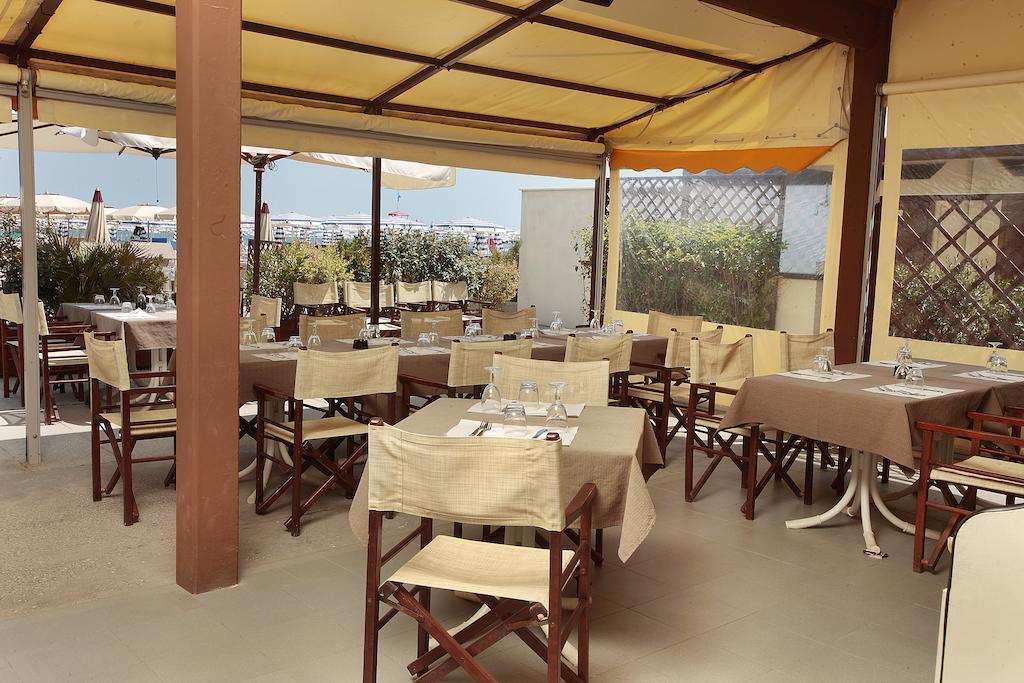 Gallia Club Hotel Cesenatico Exterior photo