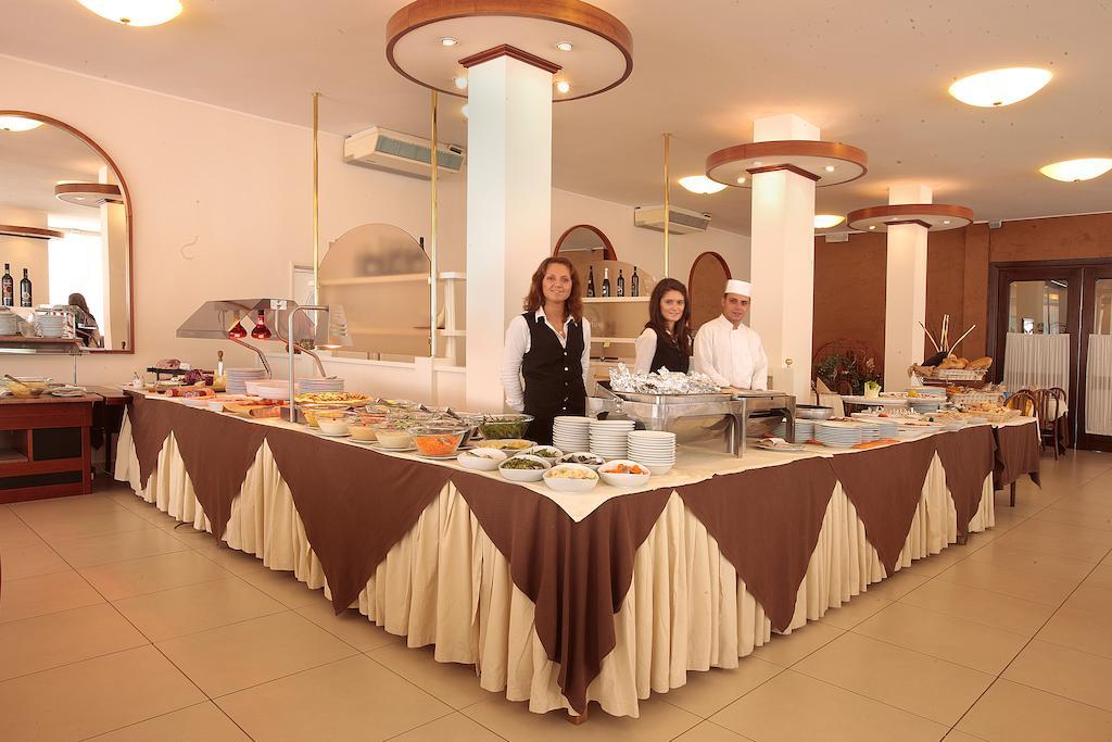 Gallia Club Hotel Cesenatico Exterior photo